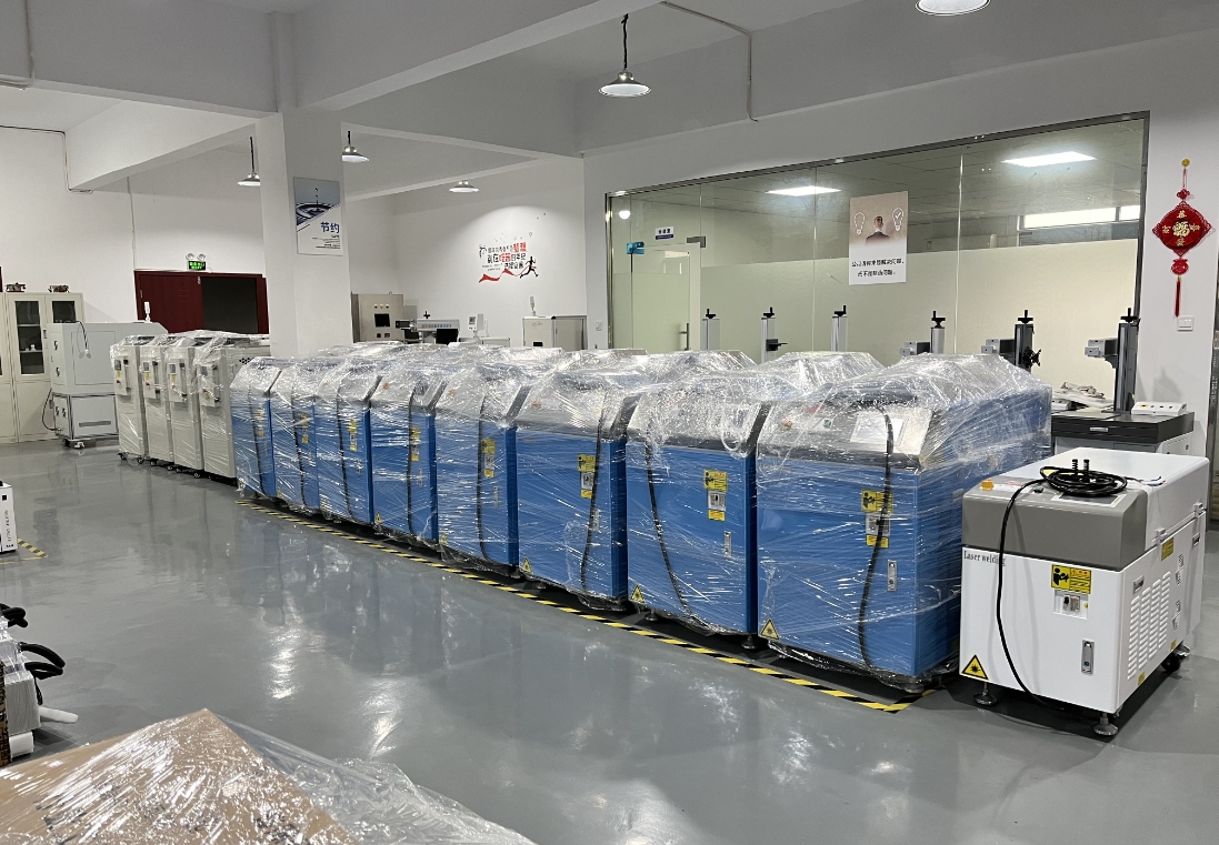 1721032083817819.jpg 激光點焊機.jpg